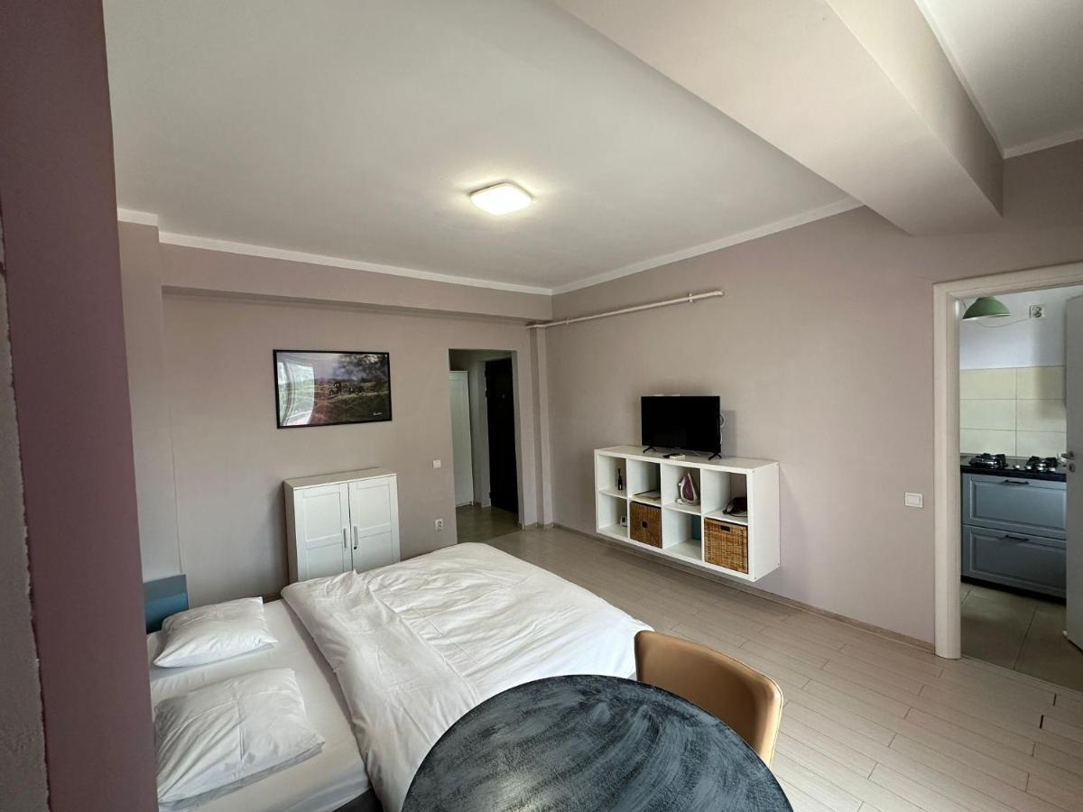 Central Studio Vitan Mall Bukurešť Exteriér fotografie