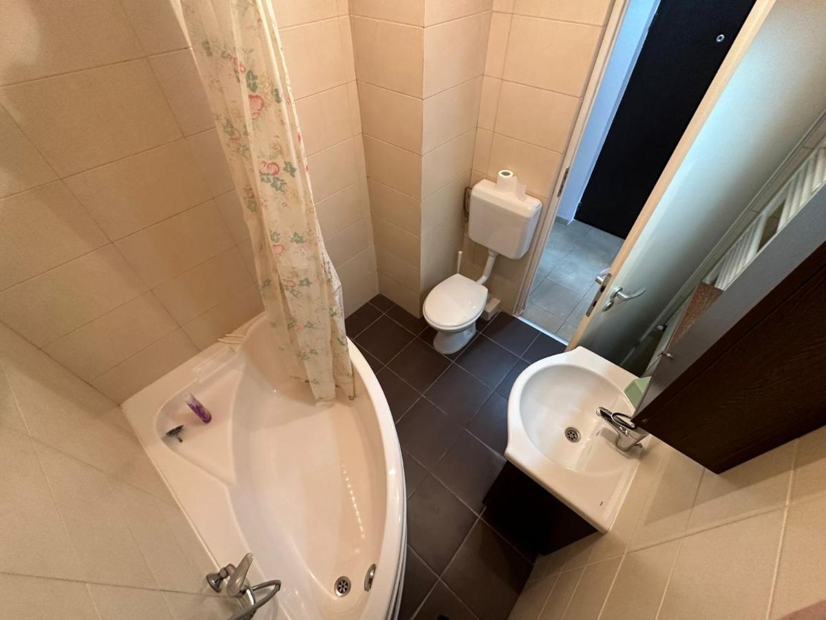 Central Studio Vitan Mall Bukurešť Exteriér fotografie